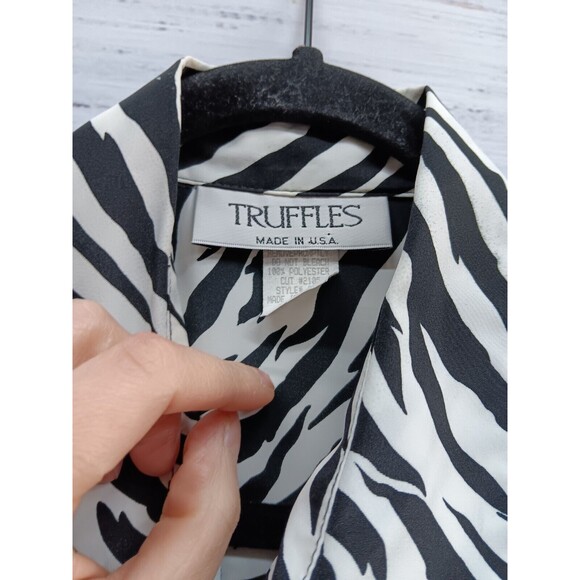 Truffles Blouse Women's Medium Zebra Print Short Sleeve Button Up Collared - Picture 4 of 7
